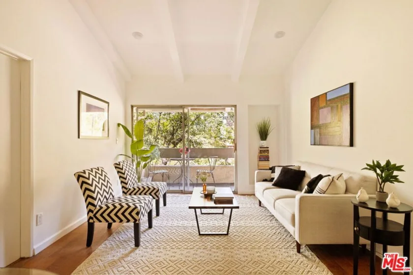 2700 Cahuenga Boulevard #4303 photo 31