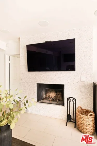 2940 Neilson Way #103 photo 6