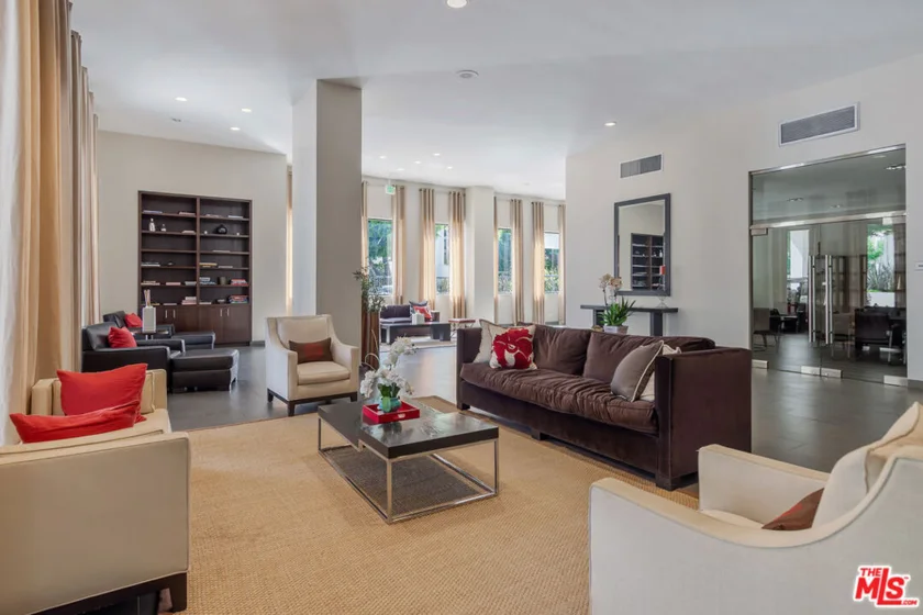 10501 Wilshire Boulevard #1007 photo 29