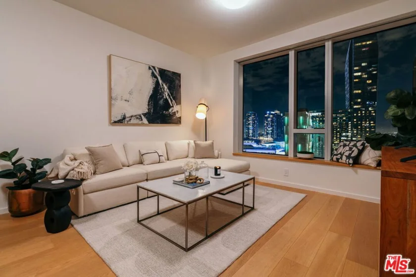 889 Francisco Street #1801 photo 13