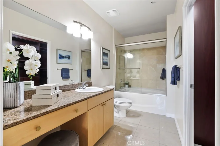 388 E Ocean Boulevard #305 photo 27