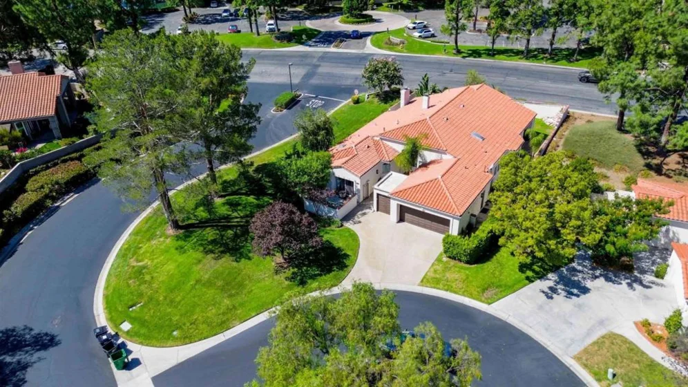 22905 Turnberry Court photo 6