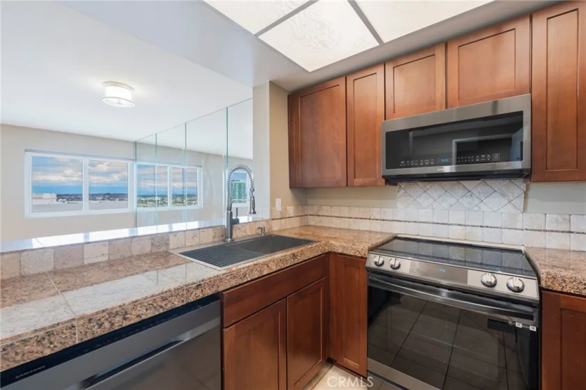 525 E Seaside #1802 photo 7