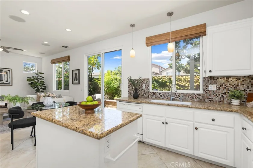 223 Sparkleberry Avenue photo 42