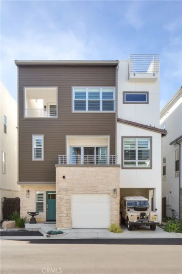 2103 Tidewater photo 1
