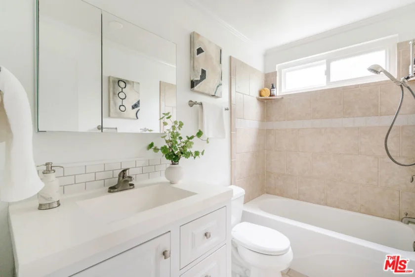 1845 Corinth Avenue #107 photo 32