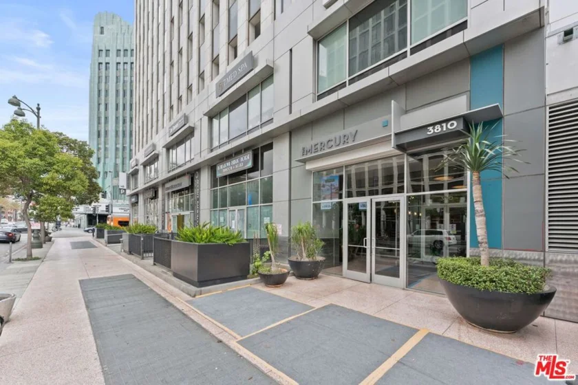 3810 Wilshire Boulevard #602 photo 18