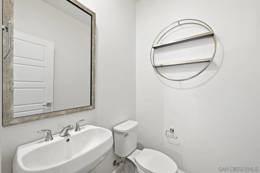 2702 Via Avella photo 7