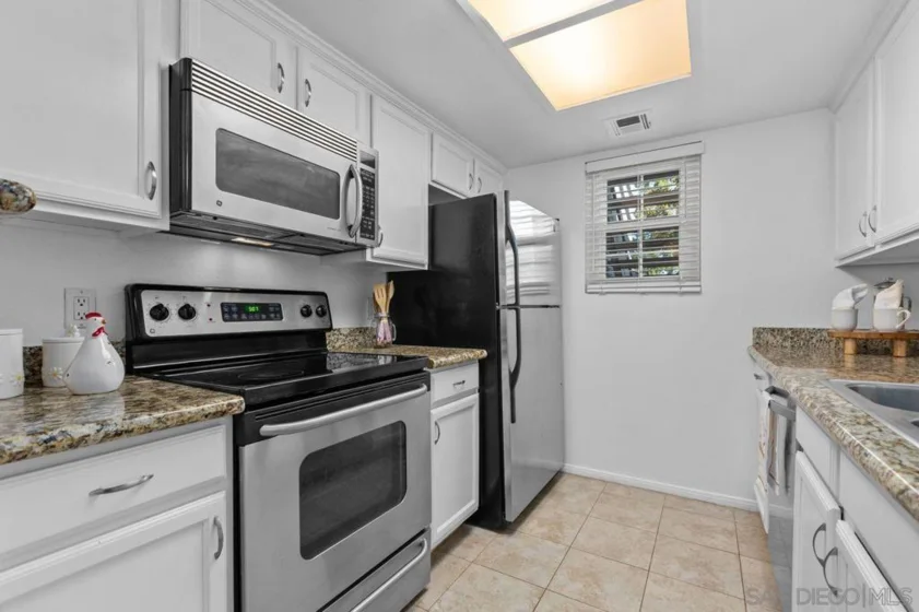 14960 Avenida Venusto #79 photo 17