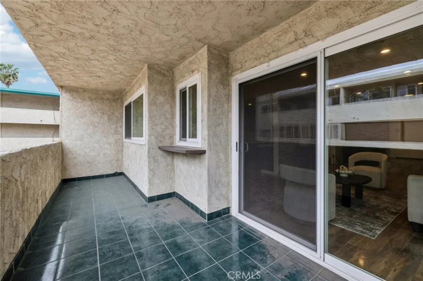 125 S Sierra Madre #215 photo 31