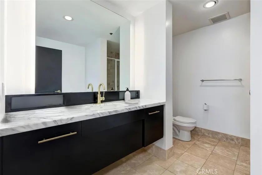 1111 S Grand Avenue #511 photo 15