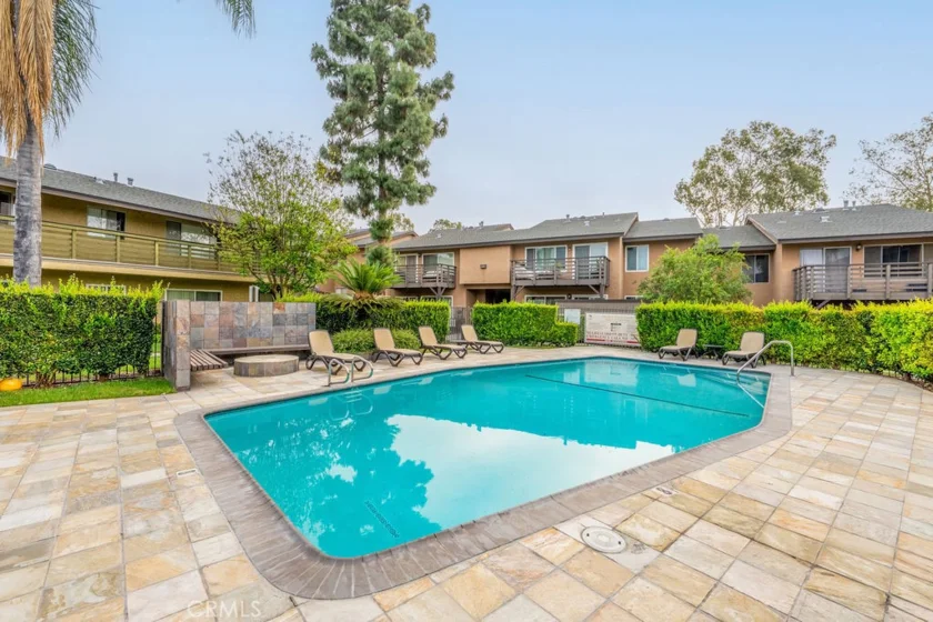 1430 W Lambert Road #407 photo 6