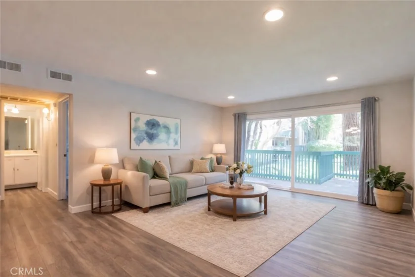 564 N Bellflower #109 photo 16