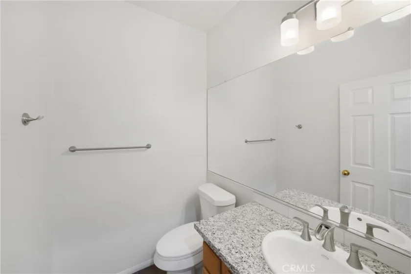38090 Sherwood Street photo 19