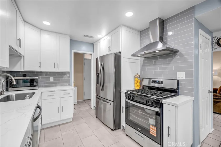 10761 Magnolia Avenue #101 photo 12