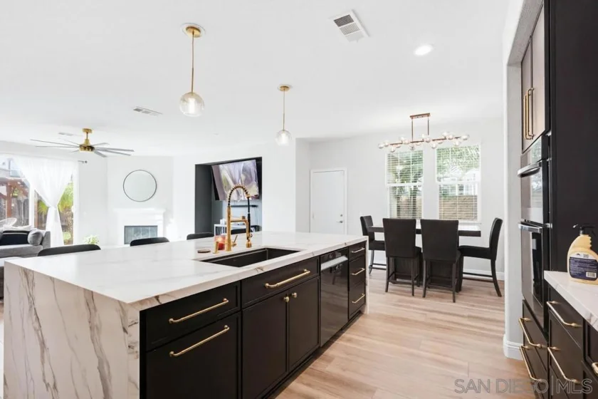 30303 Laruns Street photo 23