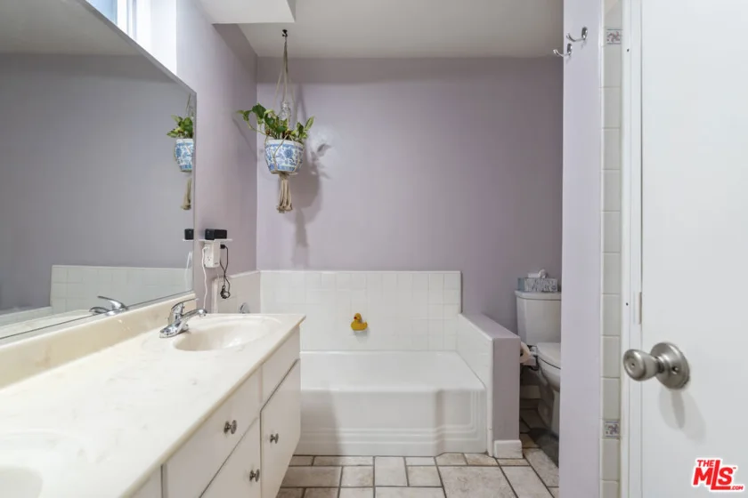 4445 Cartwright Avenue #111 photo 26