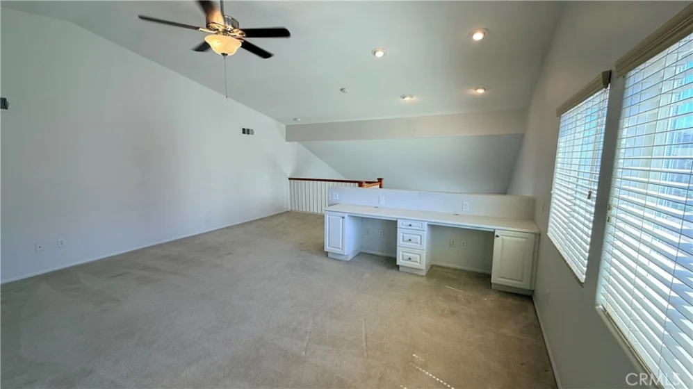42641 Hussar Court photo 17
