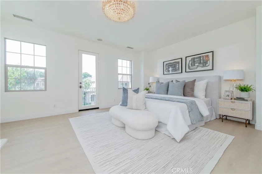 83 Twin Gables photo 35