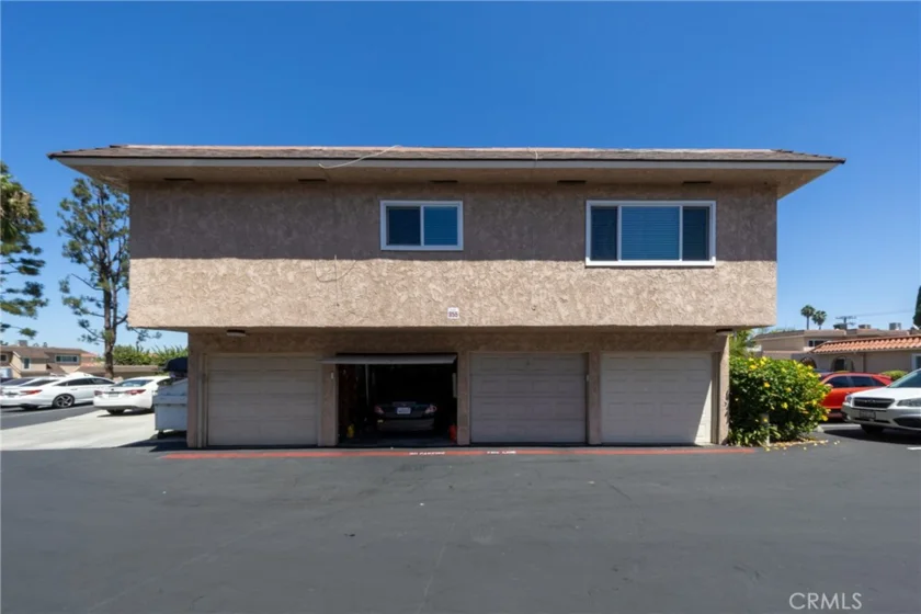 855 Las Lomas #B photo 27