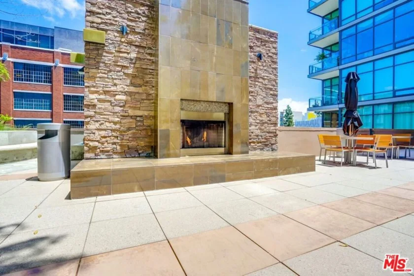 1100 S Hope Street #914 photo 17