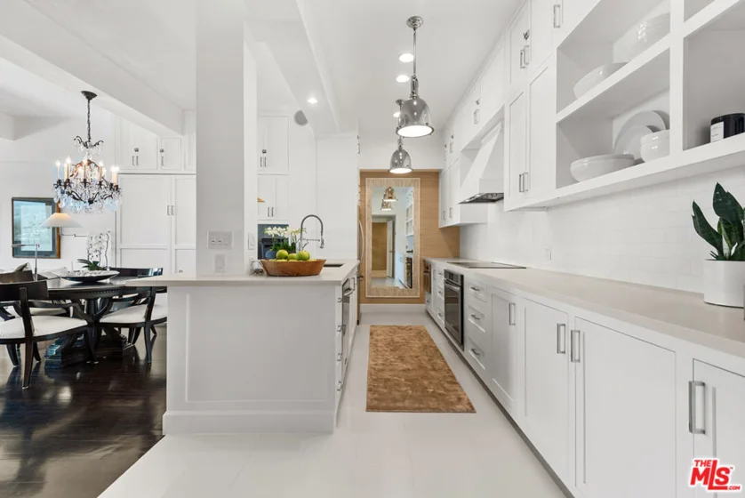 10701 Wilshire Boulevard #1202 photo 12