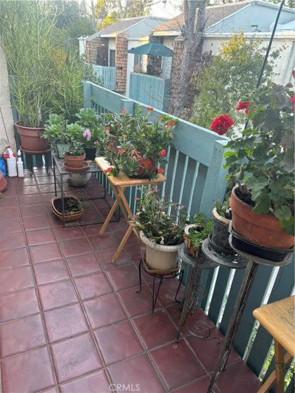 5700 Etiwanda Avenue #271 photo 1