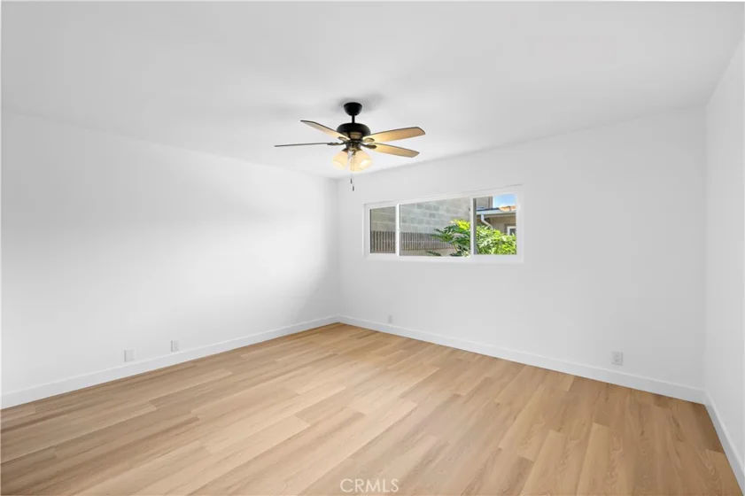 655 W 6th #A photo 14