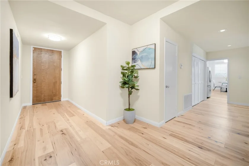 1870 Veteran Avenue #101 photo 36