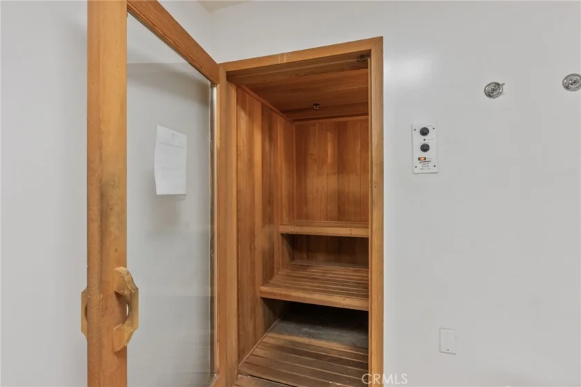 620 S Gramercy Place #412 photo 28