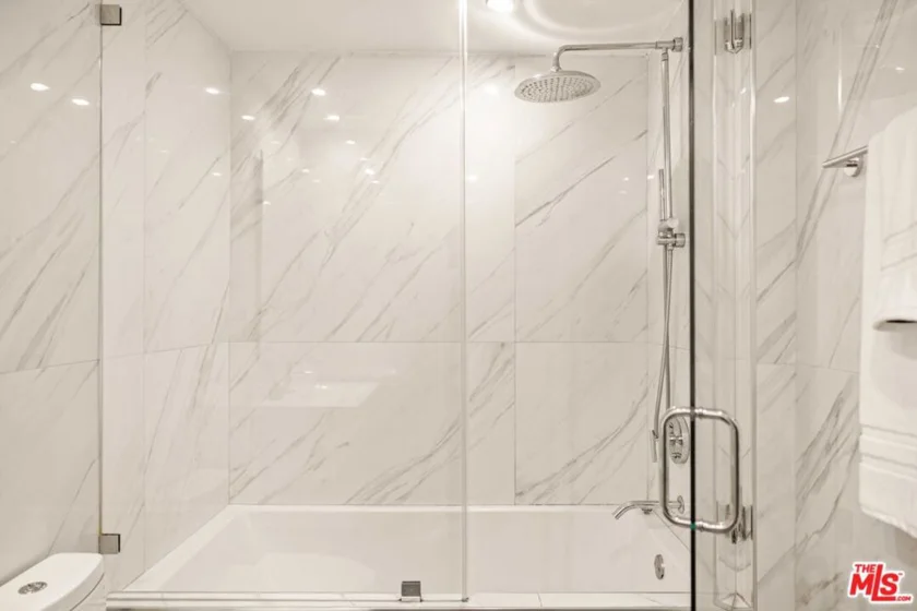 4115 Glencoe Avenue #107 photo 9