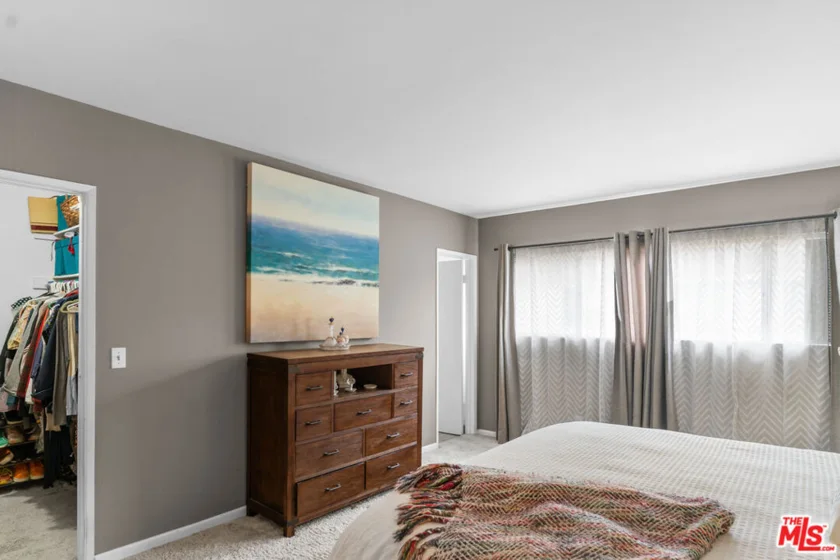 1828 Barry Avenue #4 photo 24