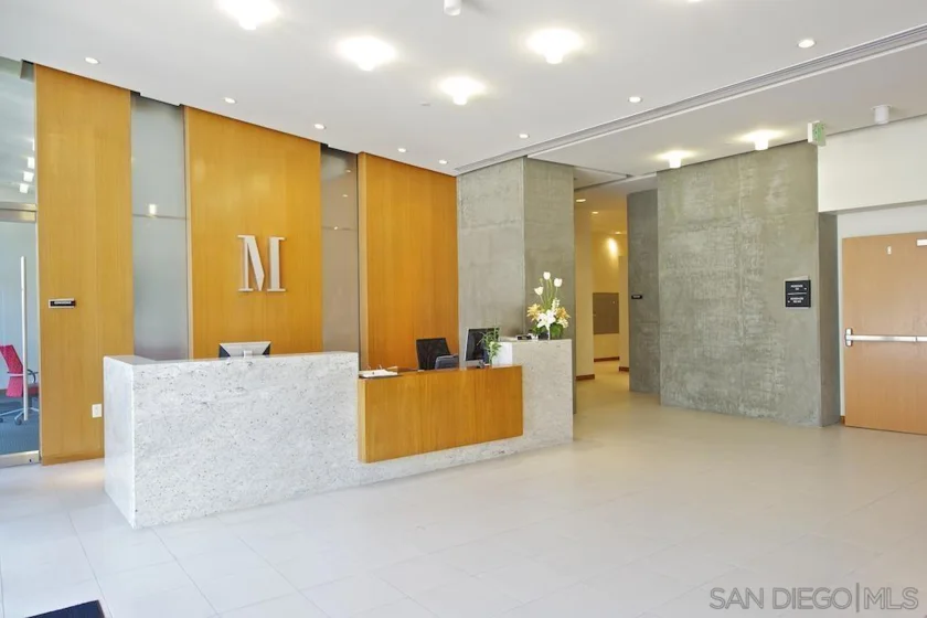 800 The Mark #2406 photo 42