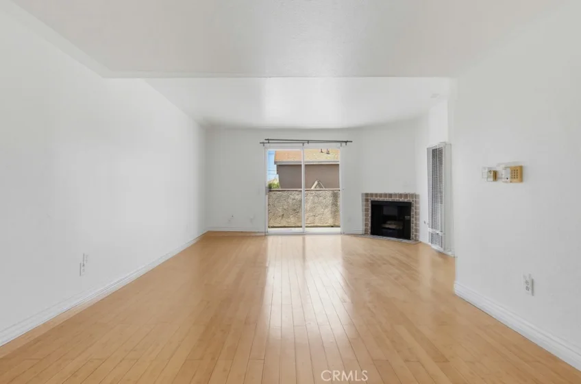 1355 Loma Avenue #311 photo 11