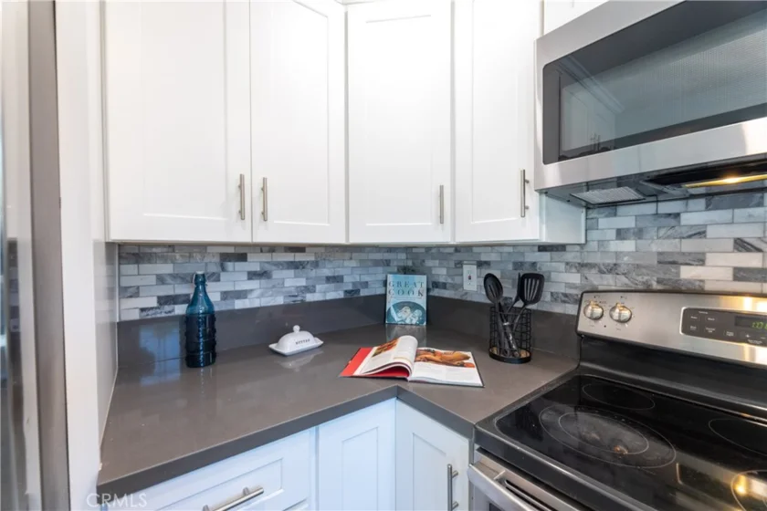 10404 Stratton Court photo 12