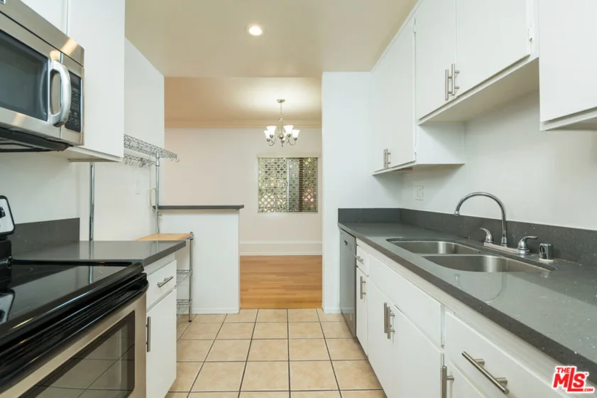 1115 S Elm Drive #207 photo 8