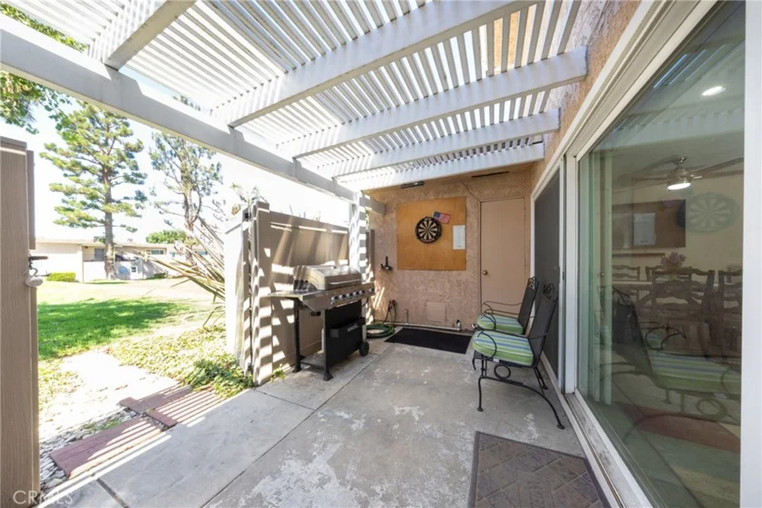 855 Las Lomas #B photo 13