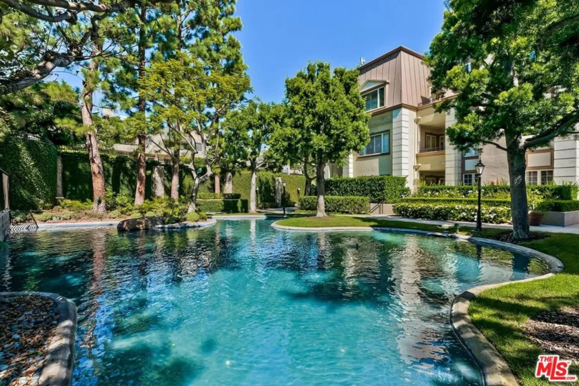 10110 Empyrean Way #301 photo 19