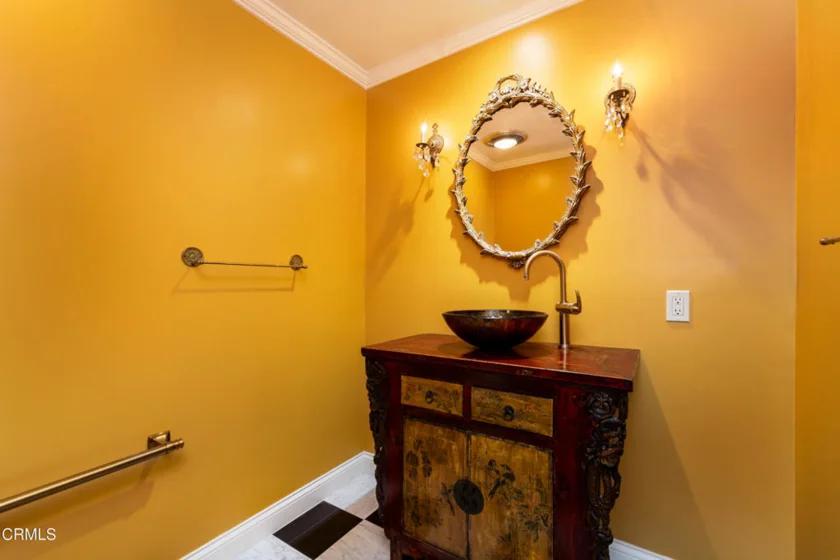 380 S Orange Grove Boulevard #12 photo 5