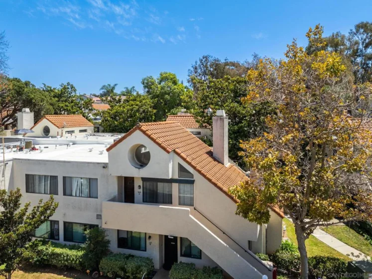 345 N Melrose Drive #H photo 1
