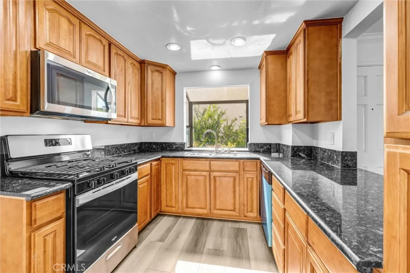 19620 Sherman Way #1 photo 12