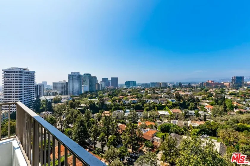 10501 Wilshire Boulevard #1810 photo 11