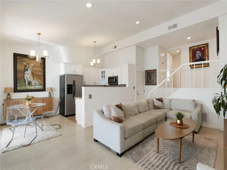 4414 W Kling Street photo 2