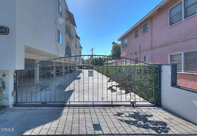 285 S Sierra Madre Boulevard #E photo 7