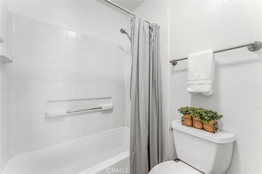 2550 San Gabriel #105 photo 22