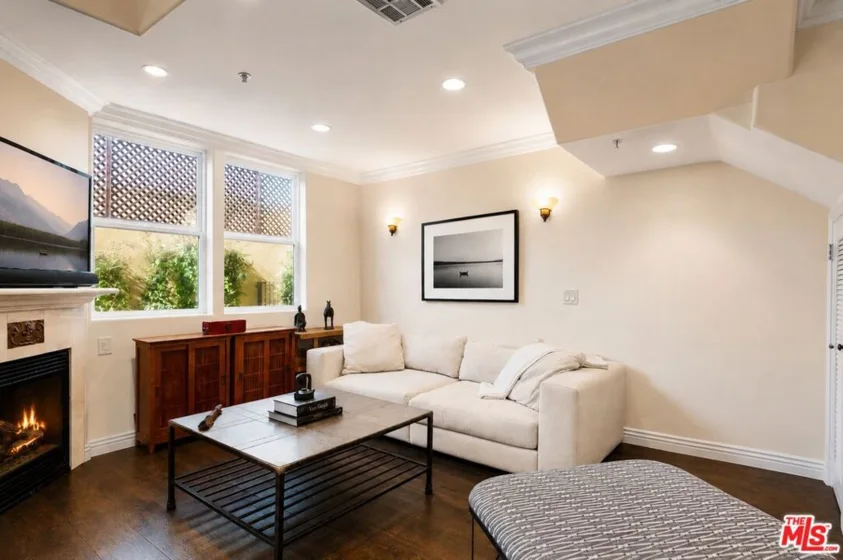 1050 N Edinburgh Avenue #103 photo 3
