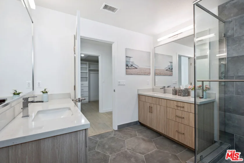 1746 Garfield Place #203 photo 6