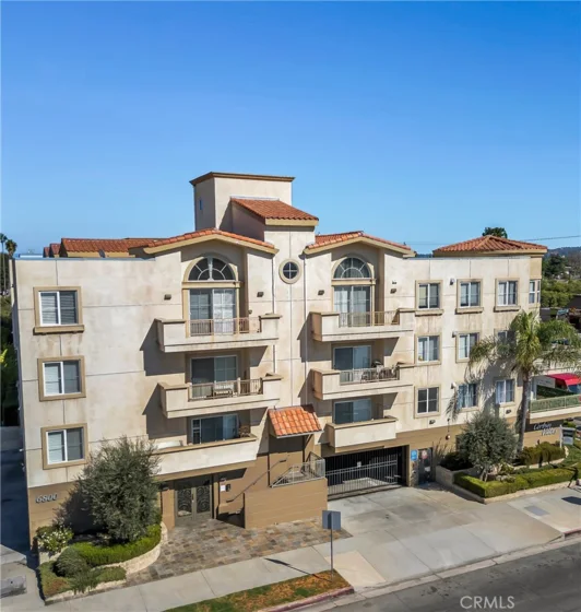 6800 Corbin Avenue #308 photo 1