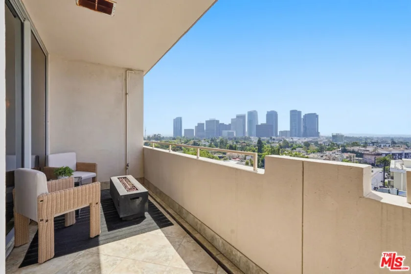 1333 S Beverly Glen Boulevard #902 photo 10