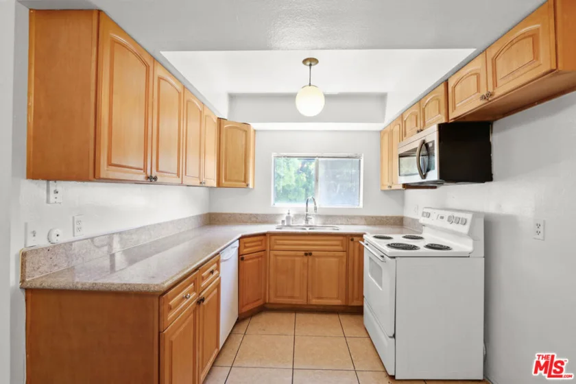 500 Evergreen Street #306 photo 16